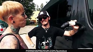 BUMS BUS - The tattooed German Foetus Kinky Cat has hot sex in traffic