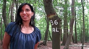 Georgous amateur exhib milf gets rendez vous adjacent to a wood before anal sex at home